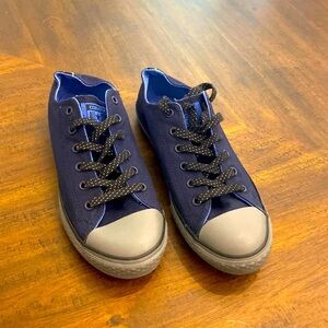 Converse blue low sneaker all star Chuck Taylor youth size 6 new no box